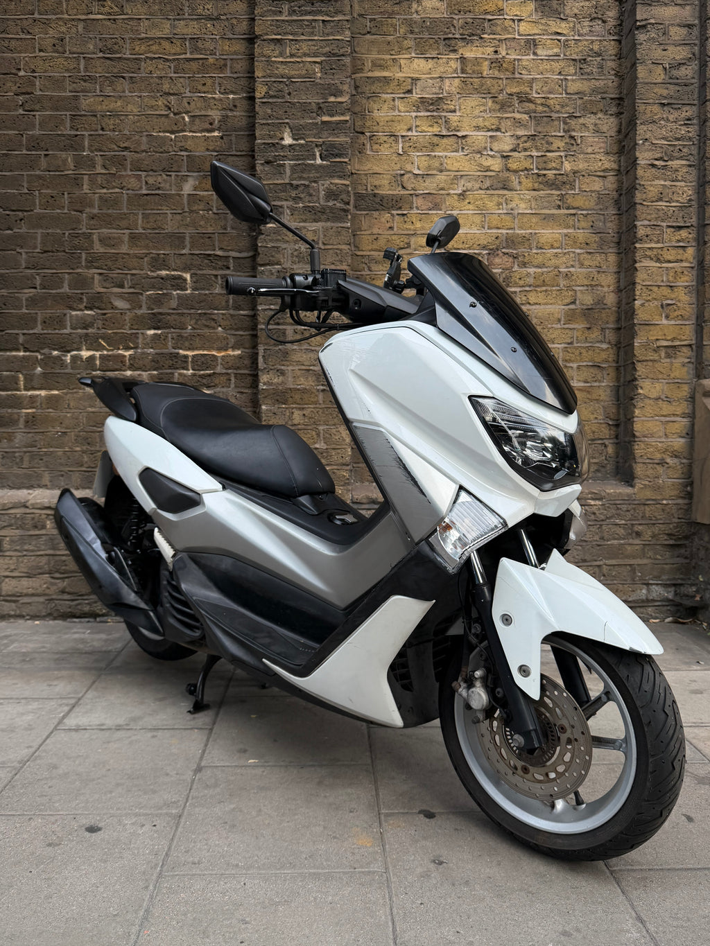 YAMAHA NMAX 125