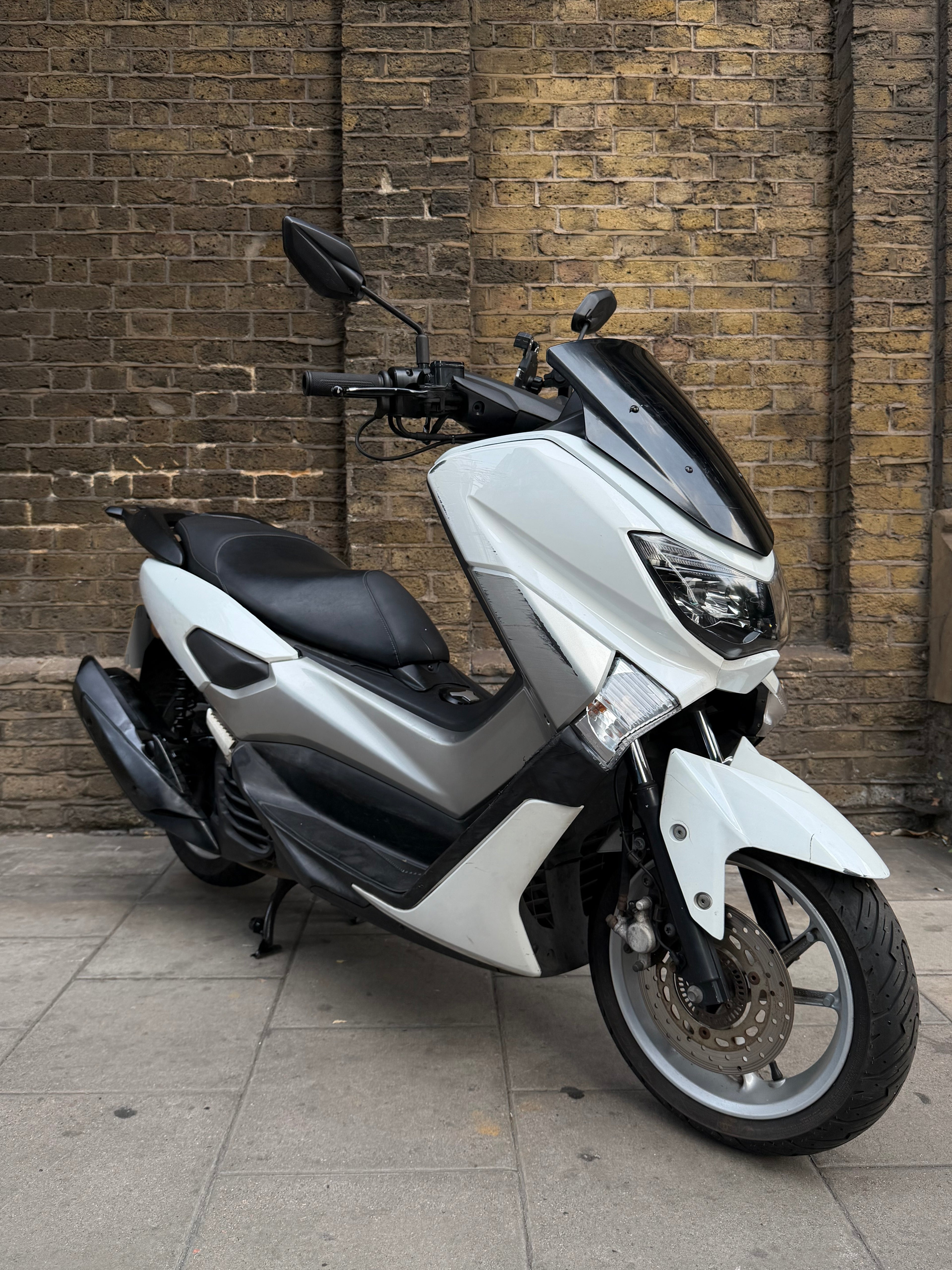 YAMAHA NMAX 125