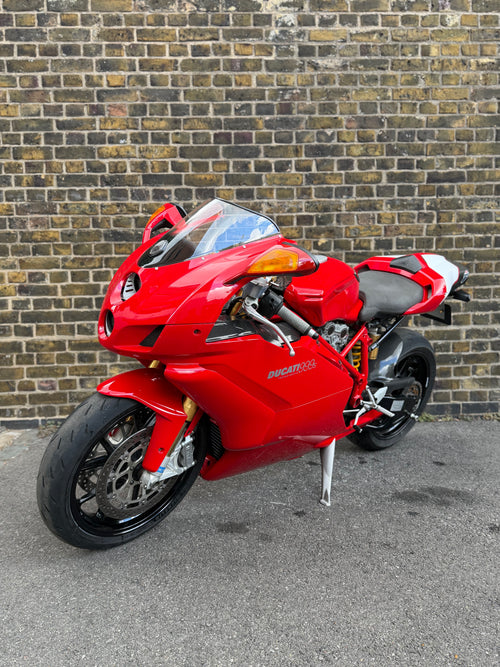 DUCATI 999S