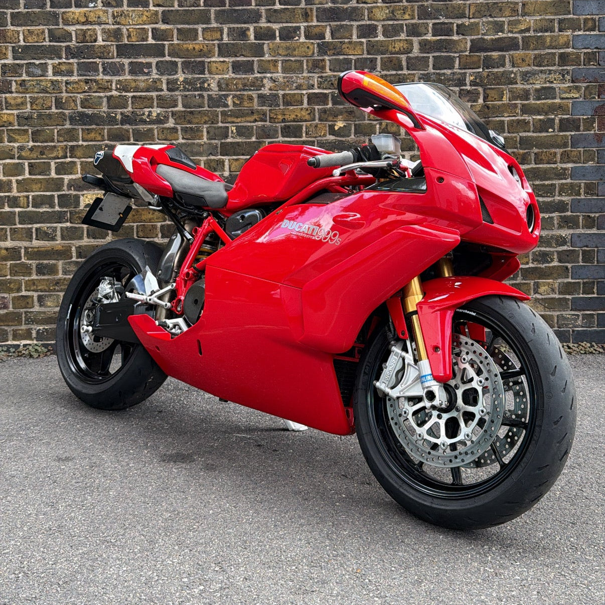DUCATI 999S