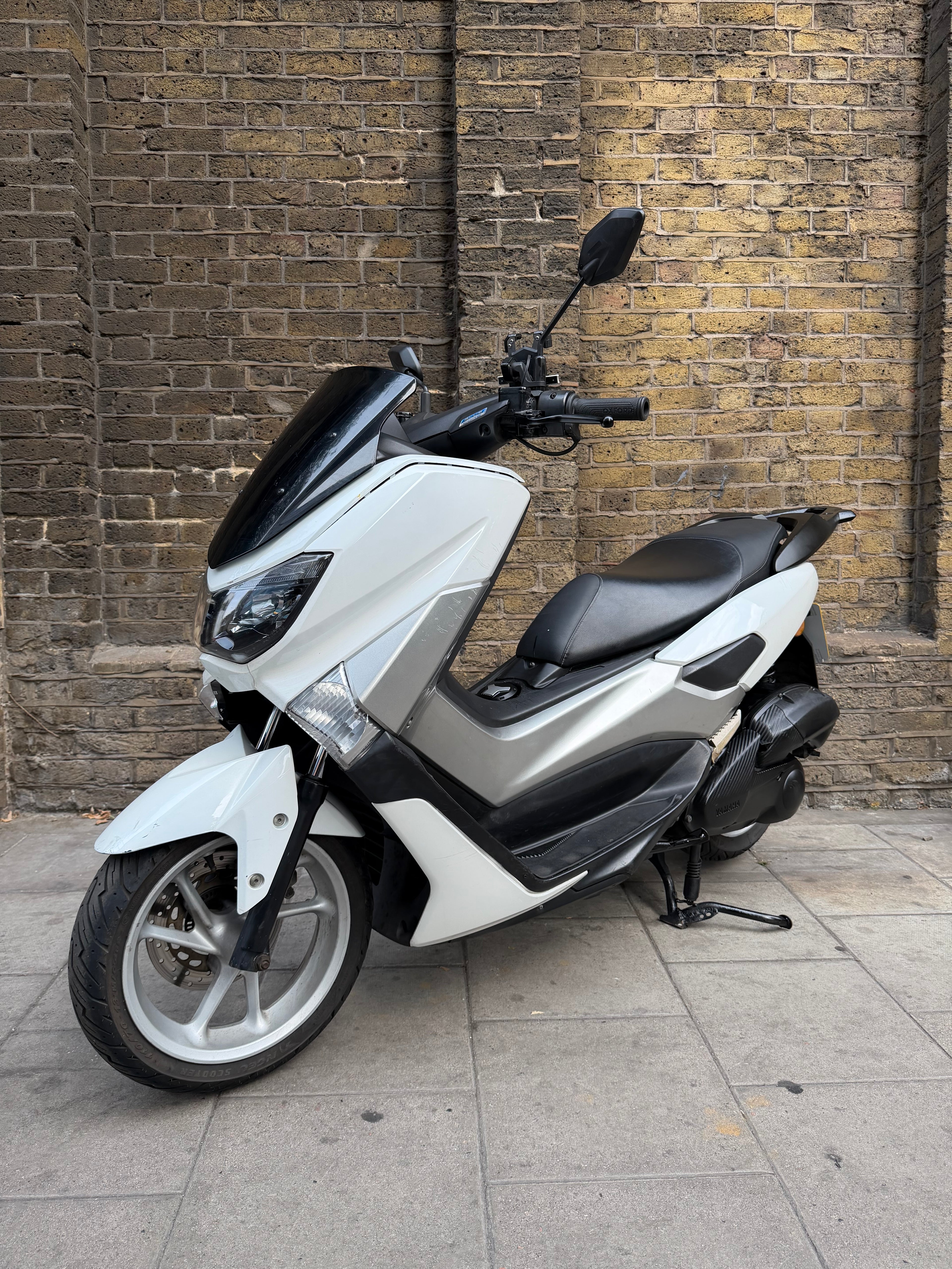 YAMAHA NMAX 125