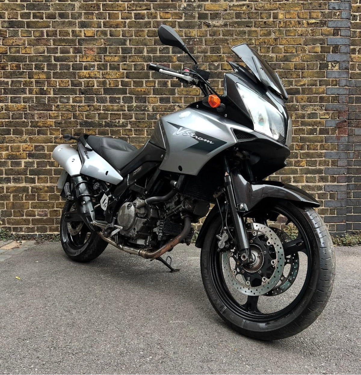 SUZUKI V STROM 650