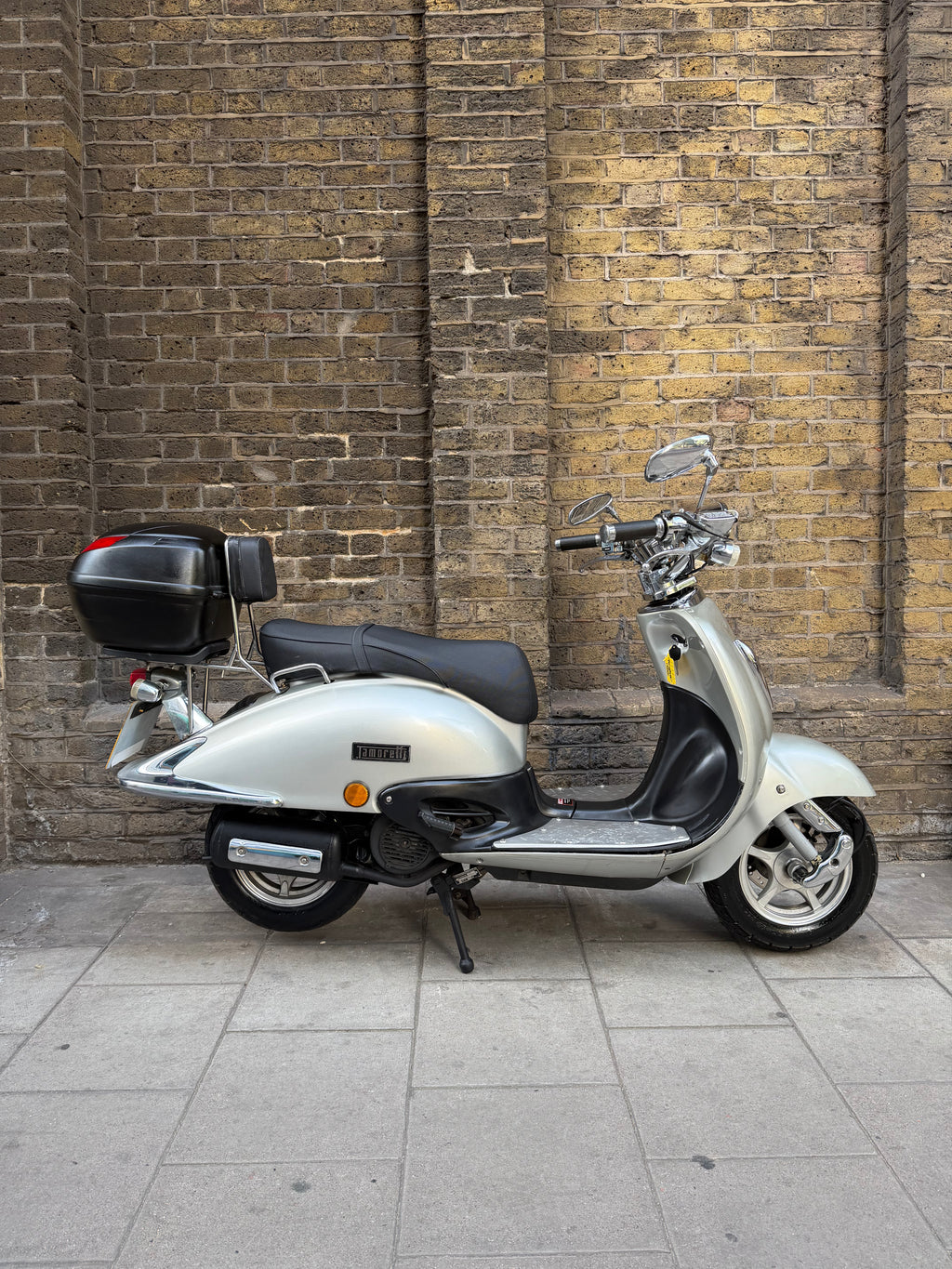 TAMORETTI 125